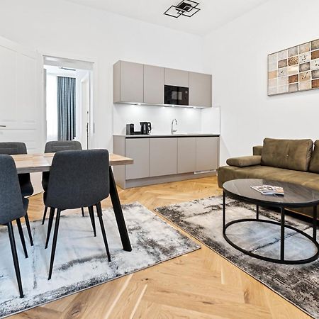 Easy Flat Hernals Vienna Exterior photo